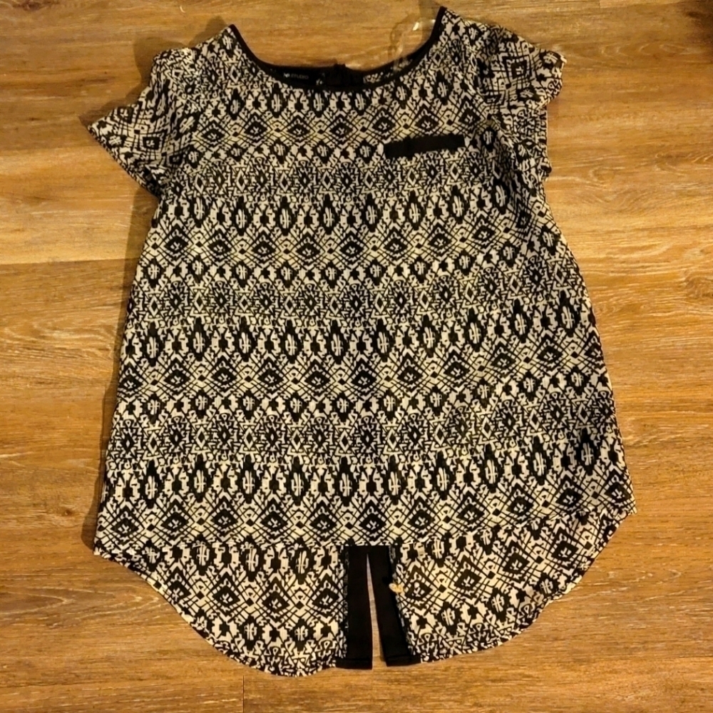 free with any purchase Ab studio size S